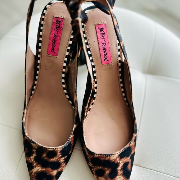 Betsey Johnson Shoes - Betsey Johnson Brown Leopard Heels